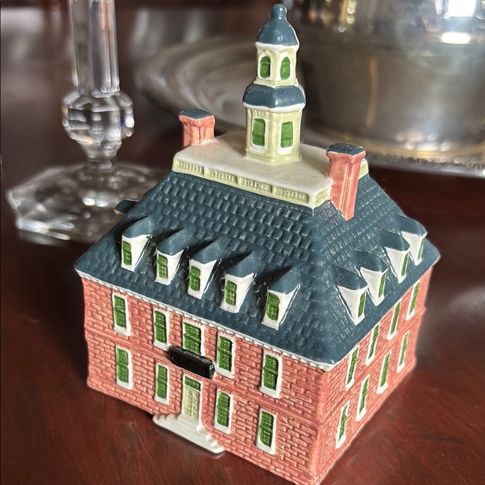 Miniature Williamsburg Governor’s Palace